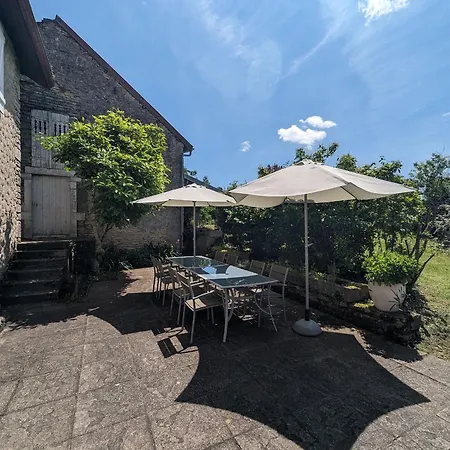 Spacieuse Avec Jardin Prive, Proche Vignobles Et Lacs - 4 Chambres, Cheminee, Equipement Bebe - Fr-1-611-27 Holiday home *