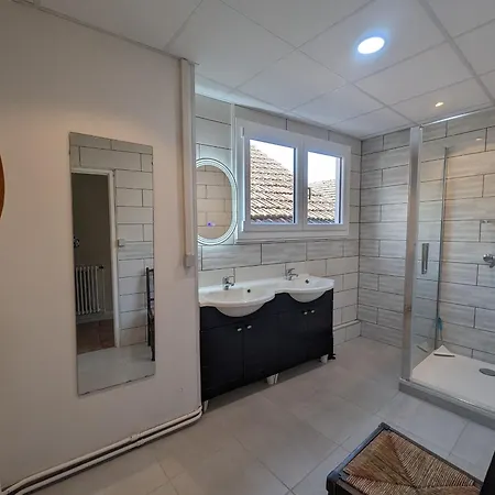Spacieuse Avec Jardin Prive, Proche Vignobles Et Lacs - 4 Chambres, Cheminee, Equipement Bebe - Fr-1-611-27 Holiday home