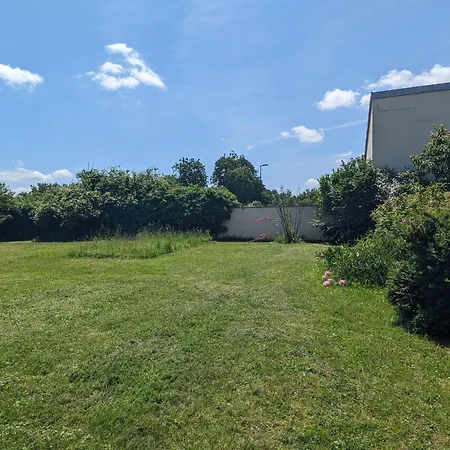 Holiday home Spacieuse Avec Jardin Prive, Proche Vignobles Et Lacs - 4 Chambres, Cheminee, Equipement Bebe - Fr-1-611-27 *